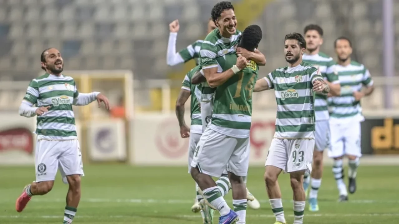 Bursaspor-Bandırmaspor maçının biletleri satışa çıktı