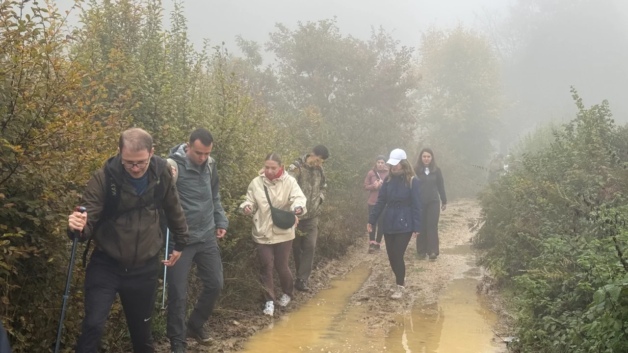 Cumhuriyet'in 103'üncü yıl dönümünde Mysia Yolları'nda doğa yürüyüşü