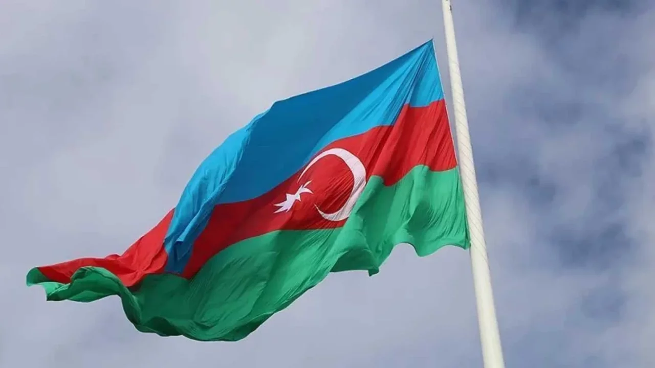 Azerbaycan, Feridun Sinirlioğlu'nun BM Genel Sekreterliği adaylığını memnuniyetle karşıladı