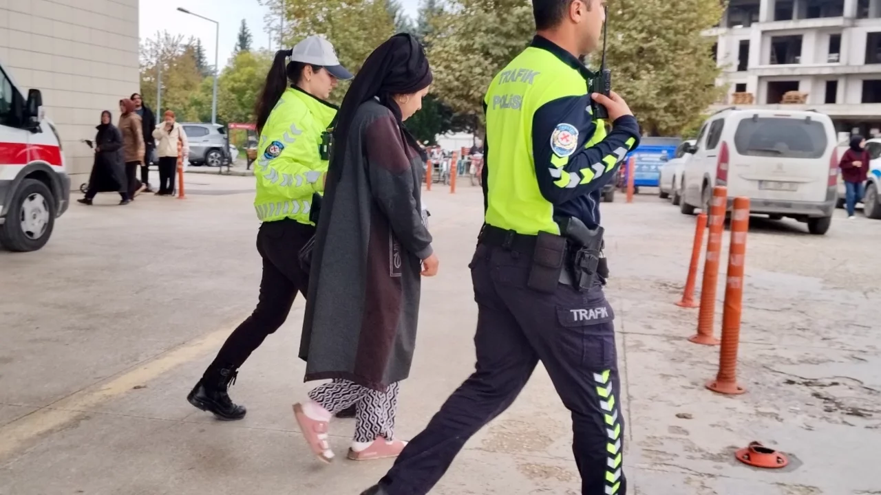Bursa'da "tırnakçılık" yöntemiyle hırsızlık: 4 şüpheli yakalandı