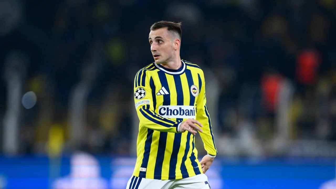 Fenerbahçeli taraftarlardan Kerem Aktürkoğlu'na tepki